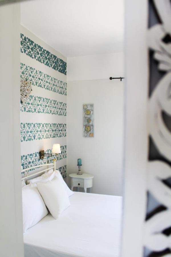Braziliana Apartments Dassia  Bagian luar foto