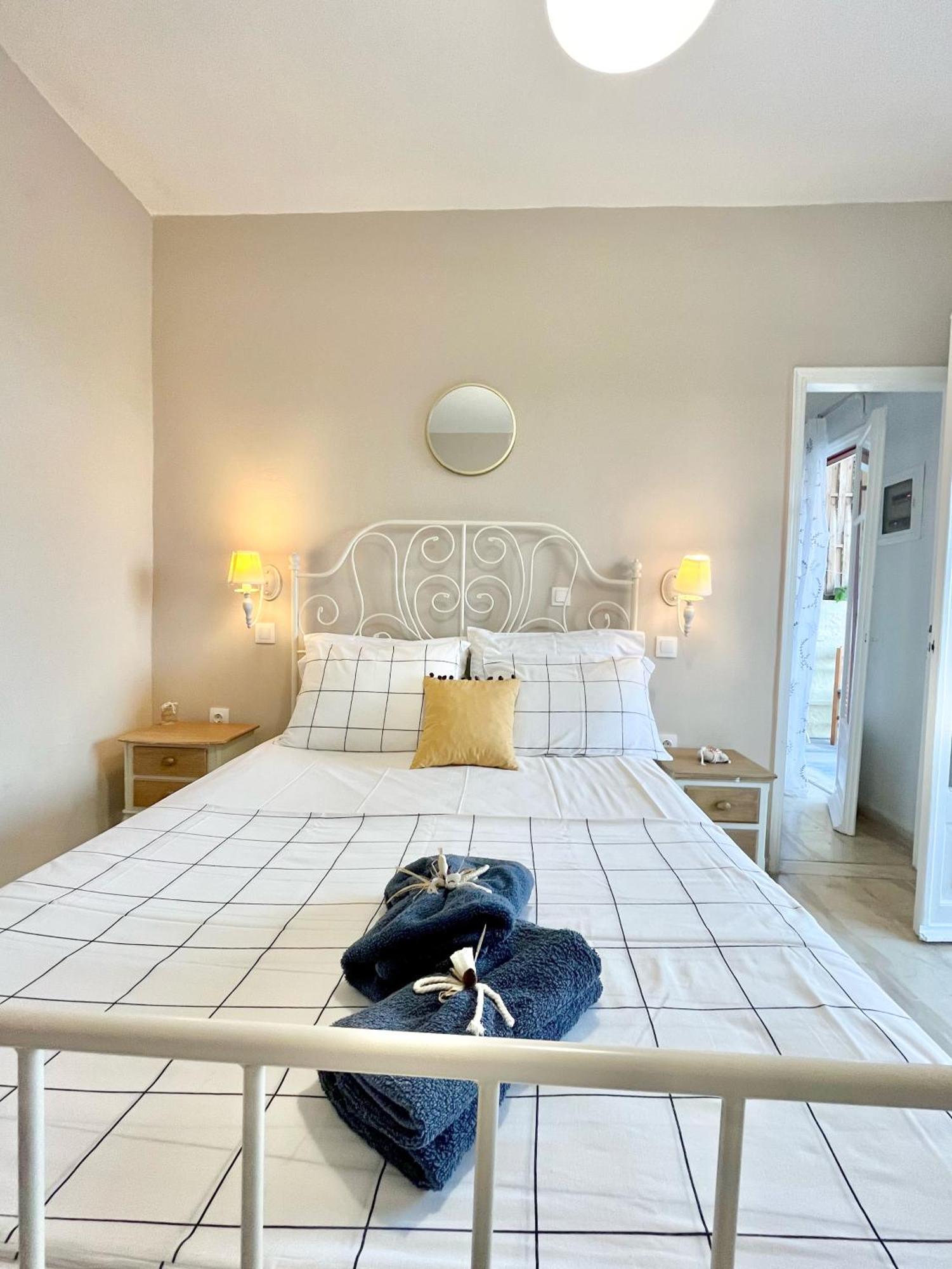 Braziliana Apartments Dassia  Bagian luar foto