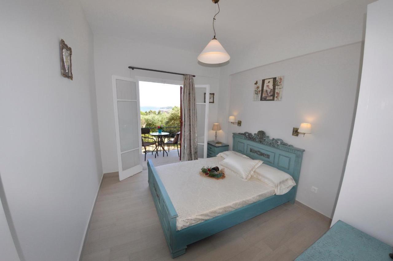 Braziliana Apartments Dassia  Bagian luar foto